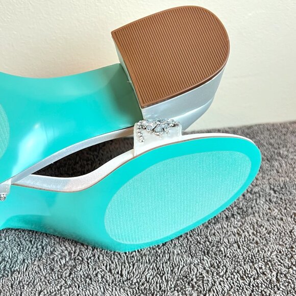 Betsey Johnson Womens Size 7 Ivory White Satin Jewel Dress Sandals Heels Shoes - Picture 11 of 13